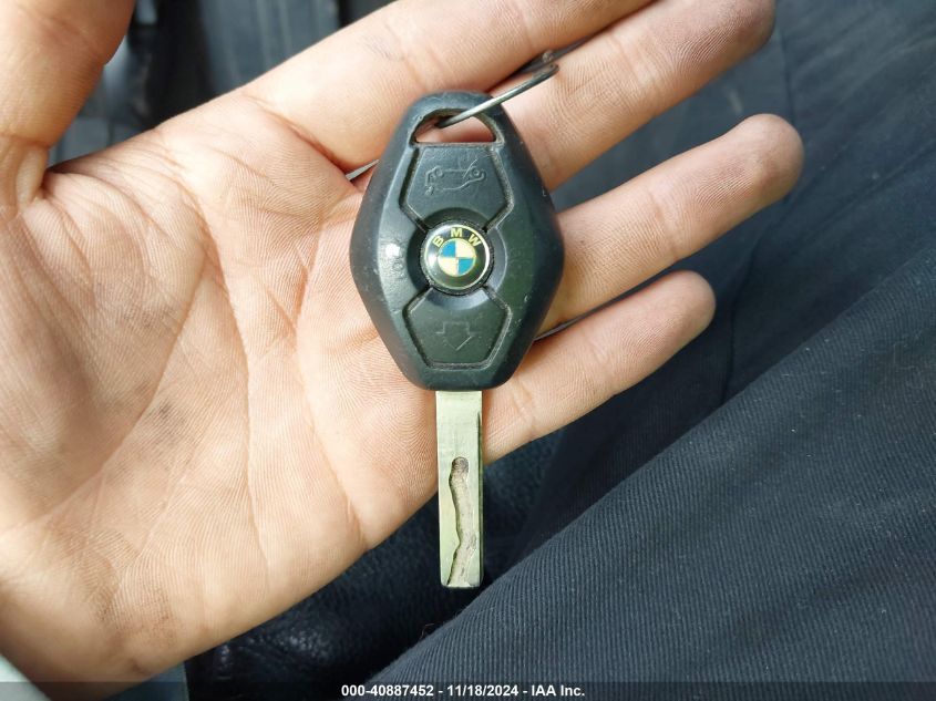 2006 BMW 530Xit VIN: WBANN73526CN00768 Lot: 40887452