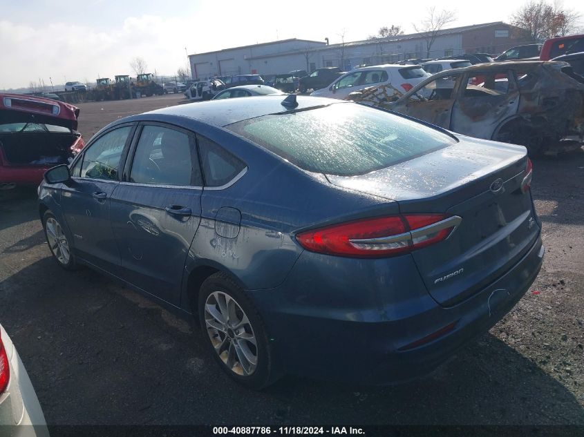 VIN 3FA6P0LU9KR147561 2019 FORD FUSION HYBRID no.3