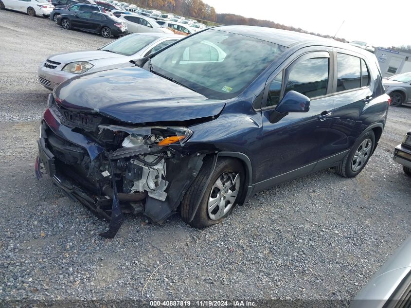 VIN 3GNCJKSB1JL377601 2018 Chevrolet Trax, LS no.2