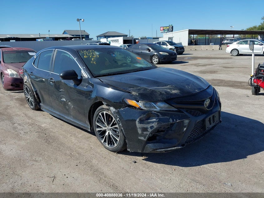 TOYOTA CAMRY SE 2019