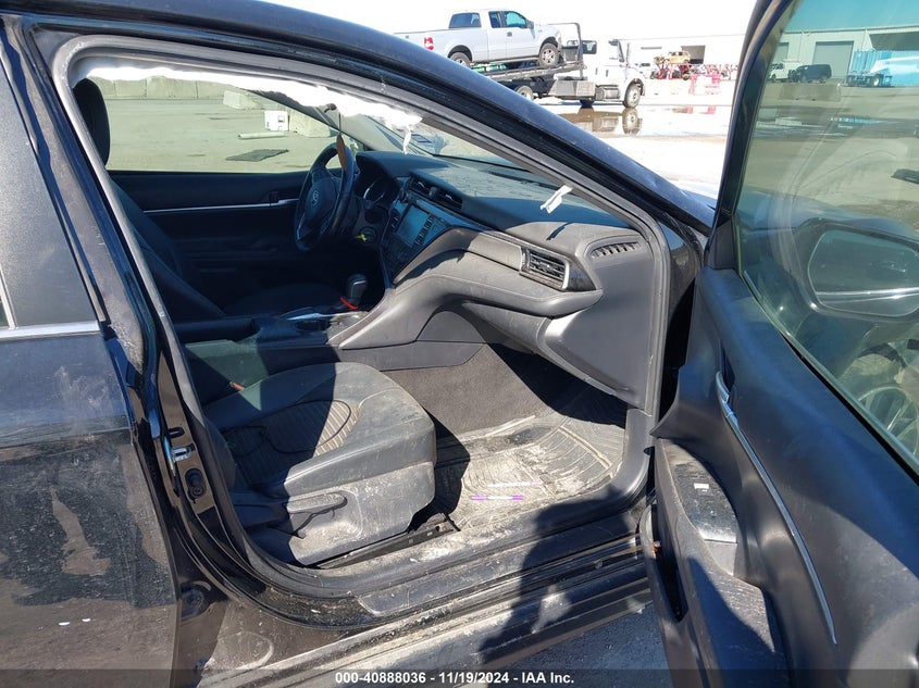 2019 TOYOTA CAMRY VIN: 4T1B11HK8KU780306