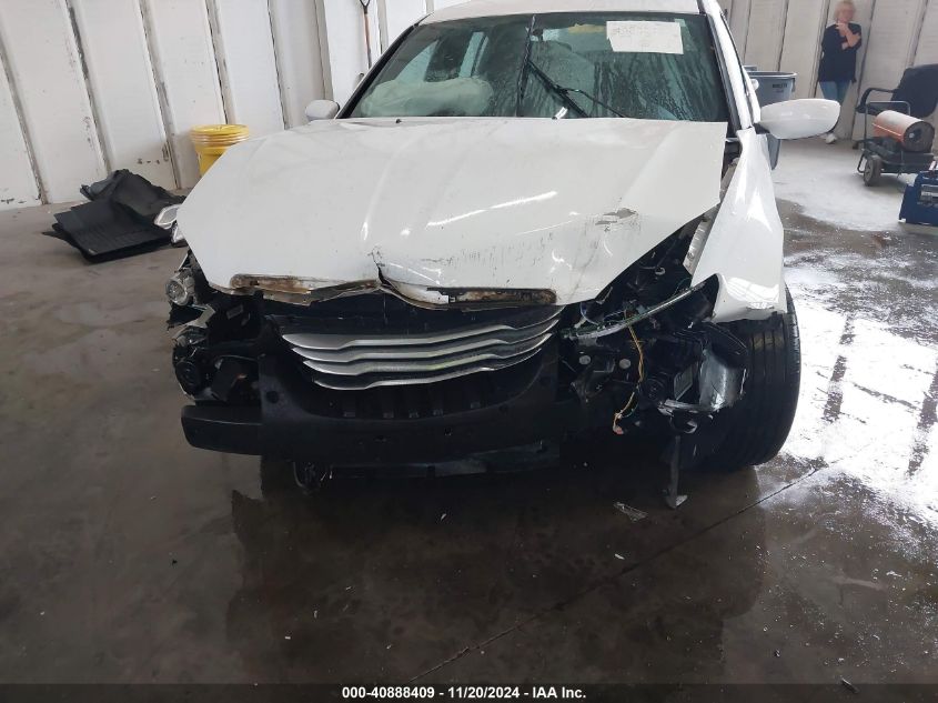 2014 Chrysler 200 Touring VIN: 1C3CCBBB9EN198431 Lot: 40888409