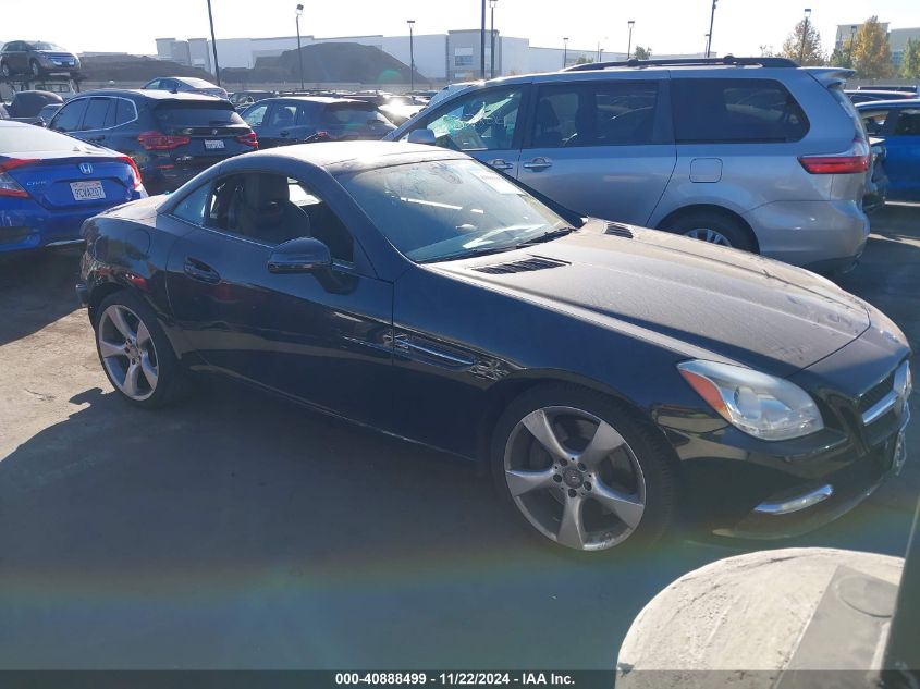 2012 Mercedes-Benz Slk 350 VIN: WDDPK5HA2CF009793 Lot: 40888499