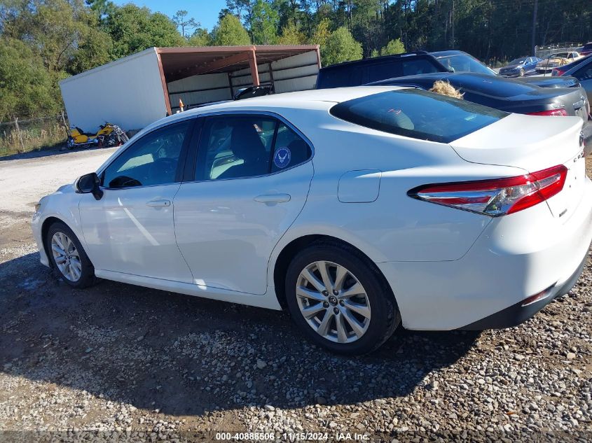 2018 Toyota Camry Le VIN: 4T1B11HK3JU147016 Lot: 40888506