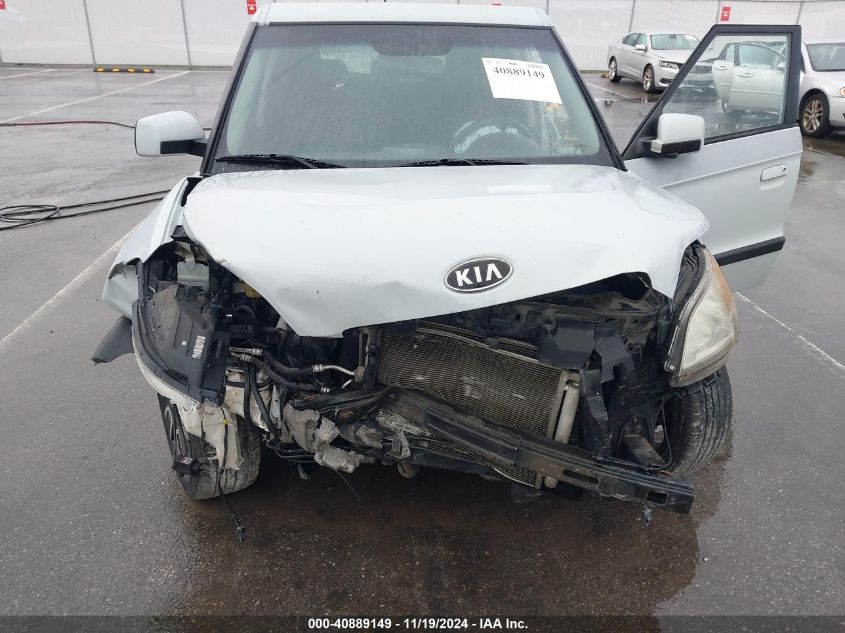 2010 Kia Soul + VIN: KNDJT2A28A7175032 Lot: 40889149