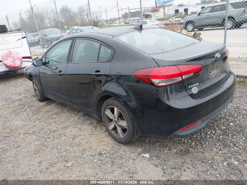 VIN 3KPFL4A7XJE170976 2018 KIA Forte, LX no.3