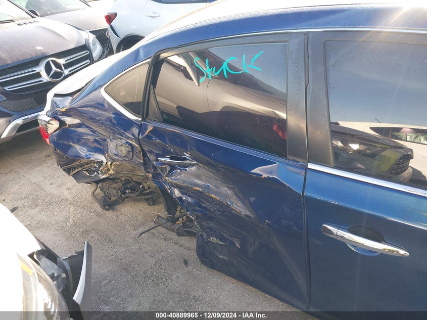 VIN 3N1AB7AP4KL610348 2019 NISSAN SENTRA SV