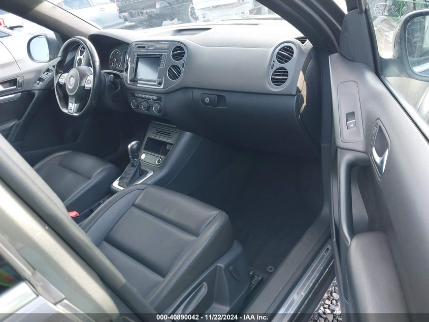 2016 VOLKSWAGEN TIGUAN R-LINE - WVGBV7AX2GW015701