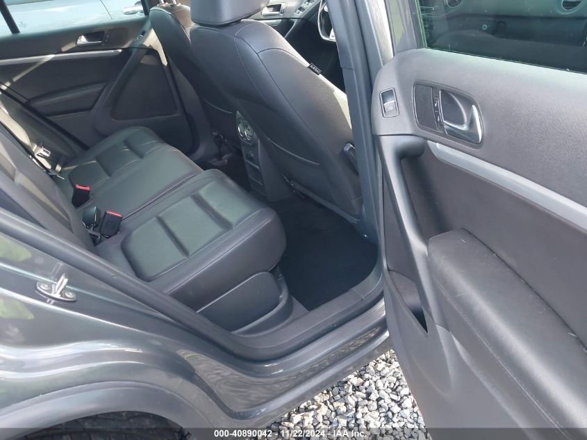 2016 VOLKSWAGEN TIGUAN R-LINE - WVGBV7AX2GW015701