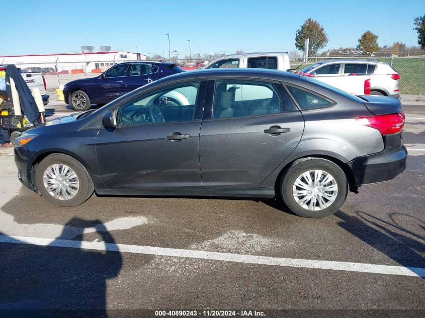 2018 Ford Focus S VIN: 1FADP3E26JL322057 Lot: 40890243