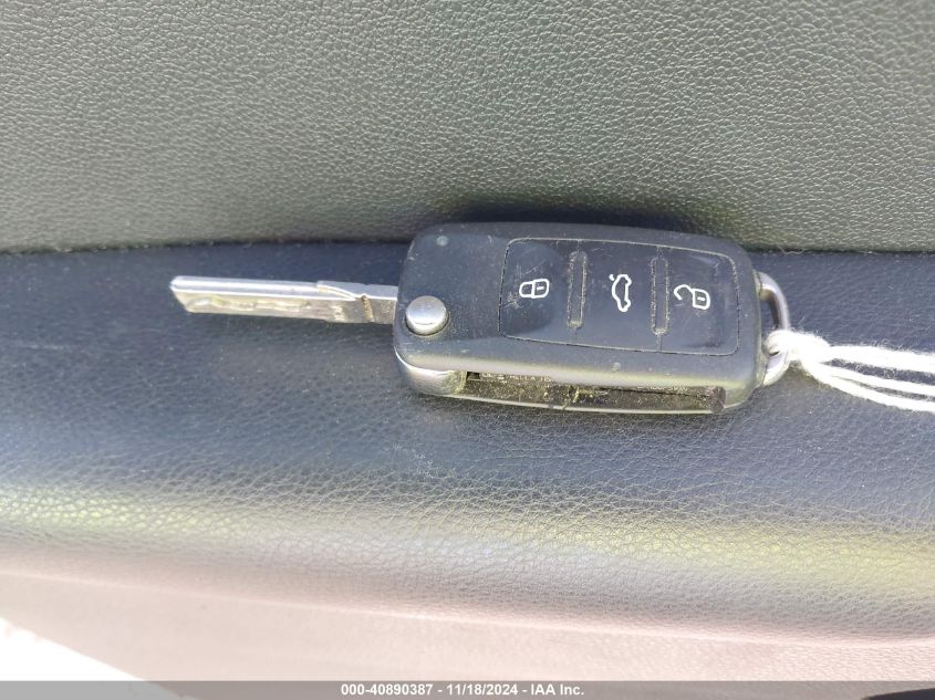 2017 VOLKSWAGEN JETTA 1.4T S - 3VW2B7AJ3HM332877