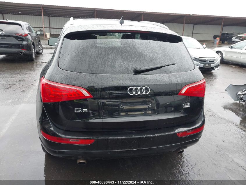 2010 Audi Q5 3.2 Premium VIN: WA1LKAFP2AA011590 Lot: 40890443