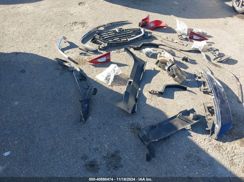 VIN 3MZBN1V3XJM197385 2018 MAZDA MAZDA3 TOURING