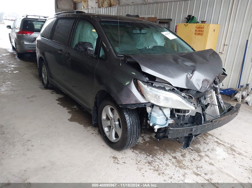 2011 TOYOTA SIENNA VIN: 5TDKK3DC8BS143089
