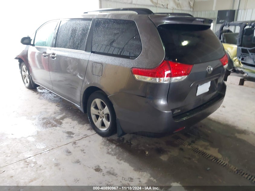 2011 TOYOTA SIENNA VIN: 5TDKK3DC8BS143089