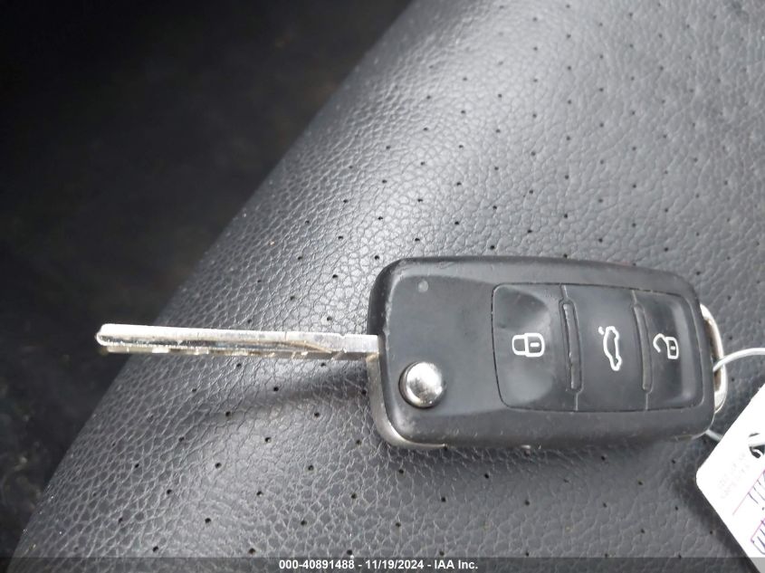 2014 VOLKSWAGEN JETTA 1.8T SE - 3VWD17AJ4EM364728