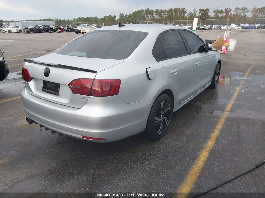 2014 VOLKSWAGEN JETTA 1.8T SE - 3VWD17AJ4EM364728