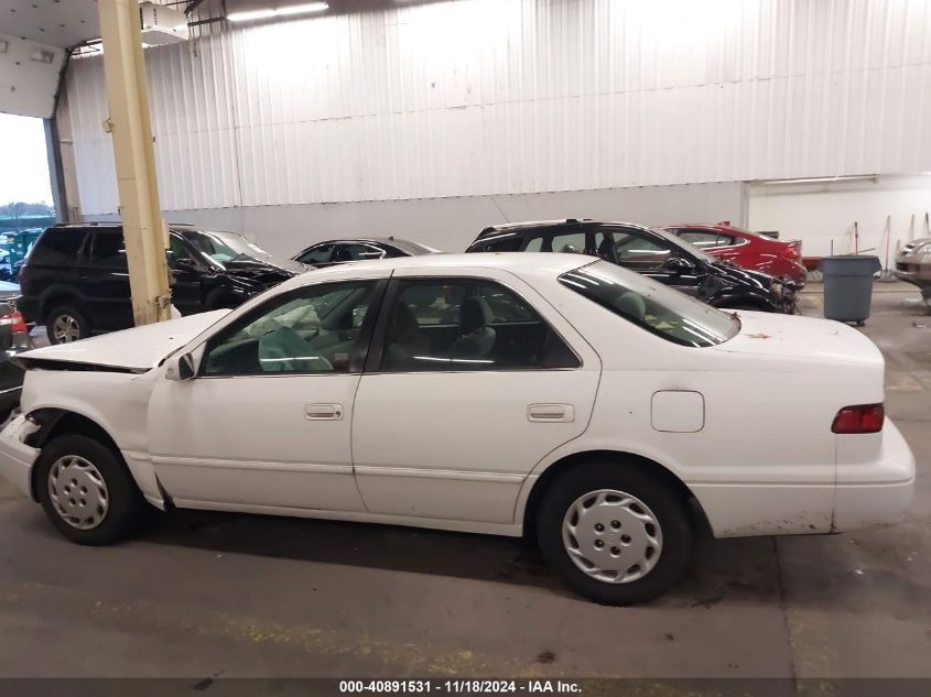 1997 Toyota Camry Le VIN: 4T1BG22KXVU007693 Lot: 40891531