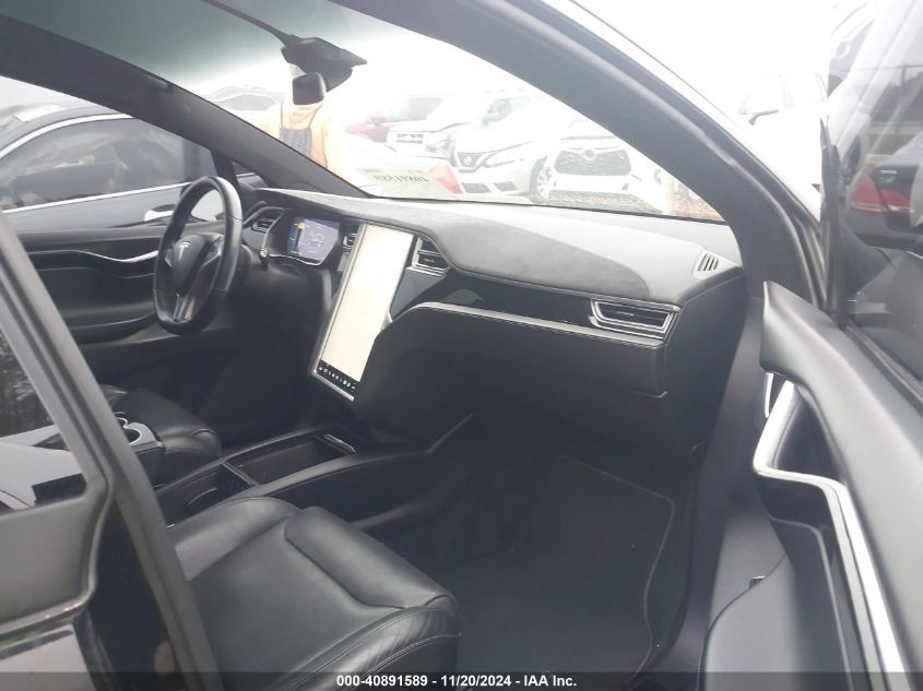 VIN 5YJXCBE24GF007086 2016 Tesla Model X, 60D/70D/7... no.5