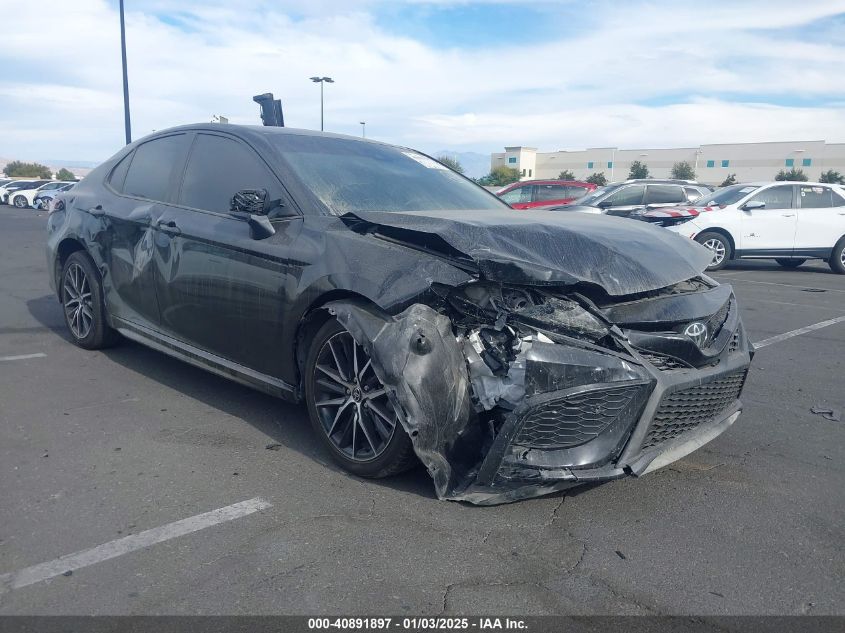 2021 Toyota Camry, SE