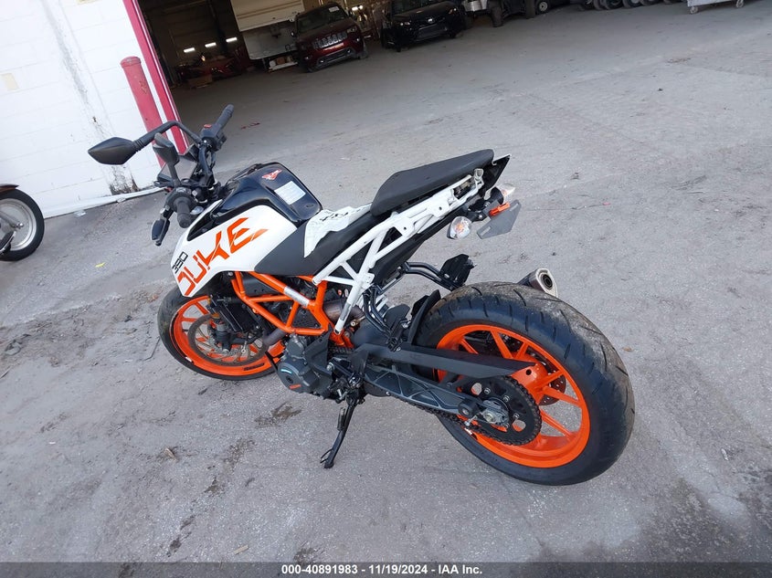 2020 KTM 390 DUKE - MD2JPJ406LC220563