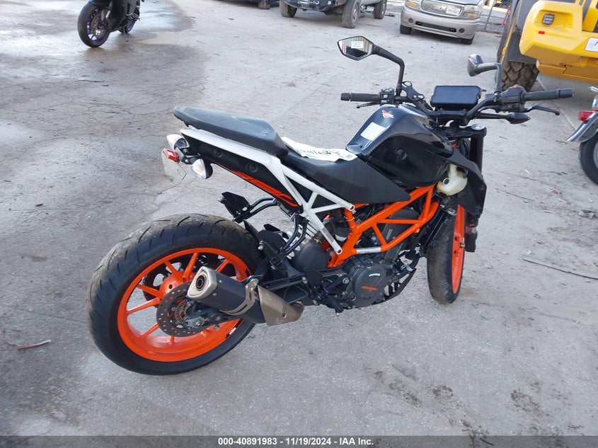2020 KTM 390 DUKE - MD2JPJ406LC220563