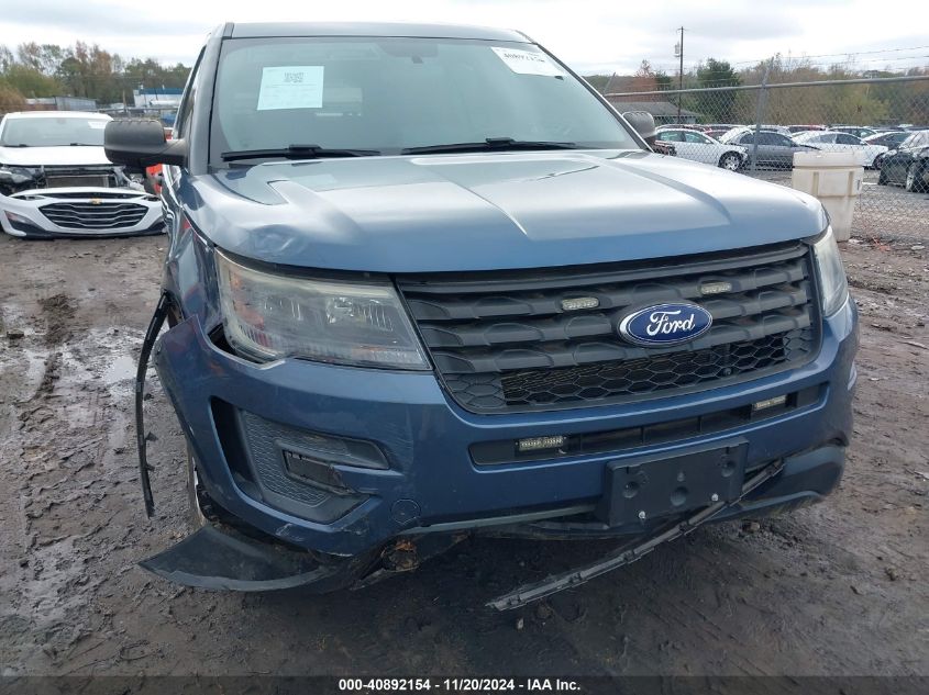 VIN 1FM5K8ARXHGD93371 2017 Ford Utility Police Inte... no.19