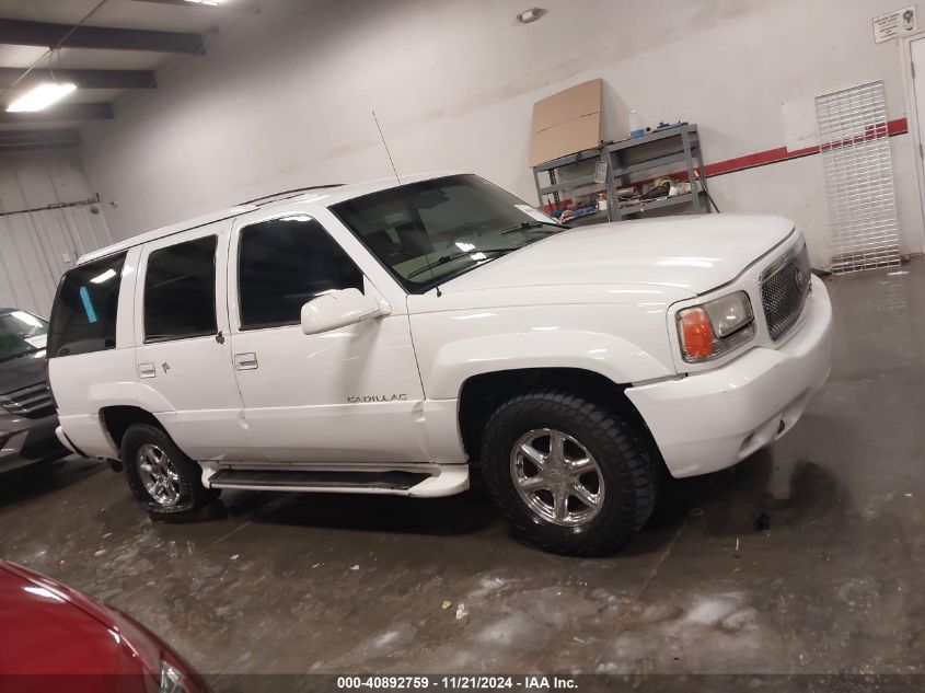 2000 Cadillac Escalade Standard VIN: 1GYEK63R2YR172965 Lot: 40892759