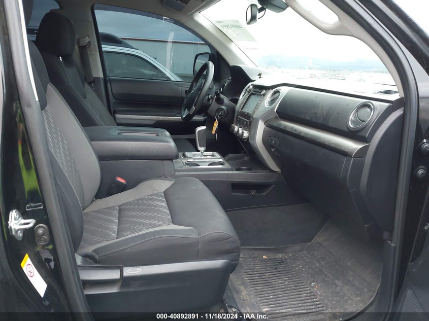 2019 TOYOTA TUNDRA SR5 5.7L V8 - 5TFDY5F10KX795116