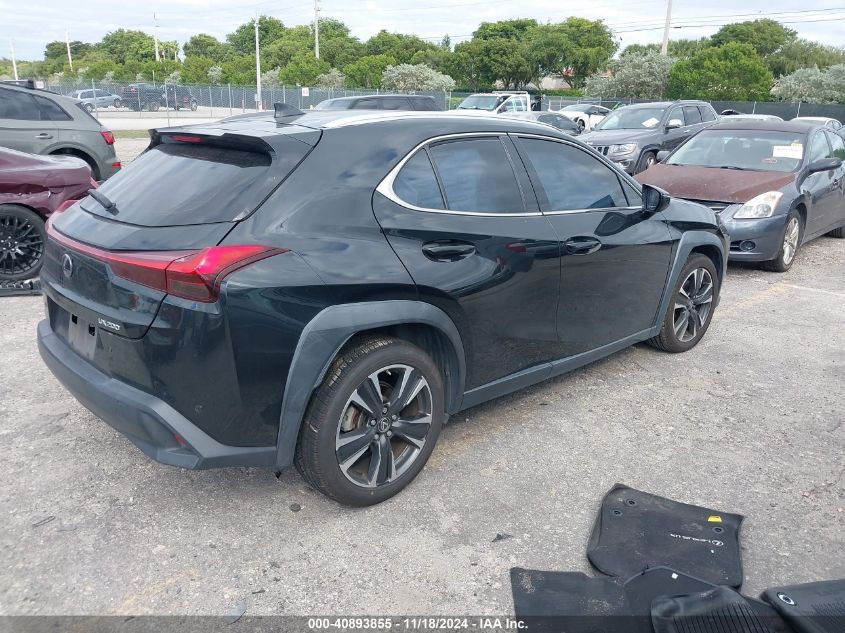 VIN JTHX3JBH3L2030132 2020 LEXUS UX 200 no.4