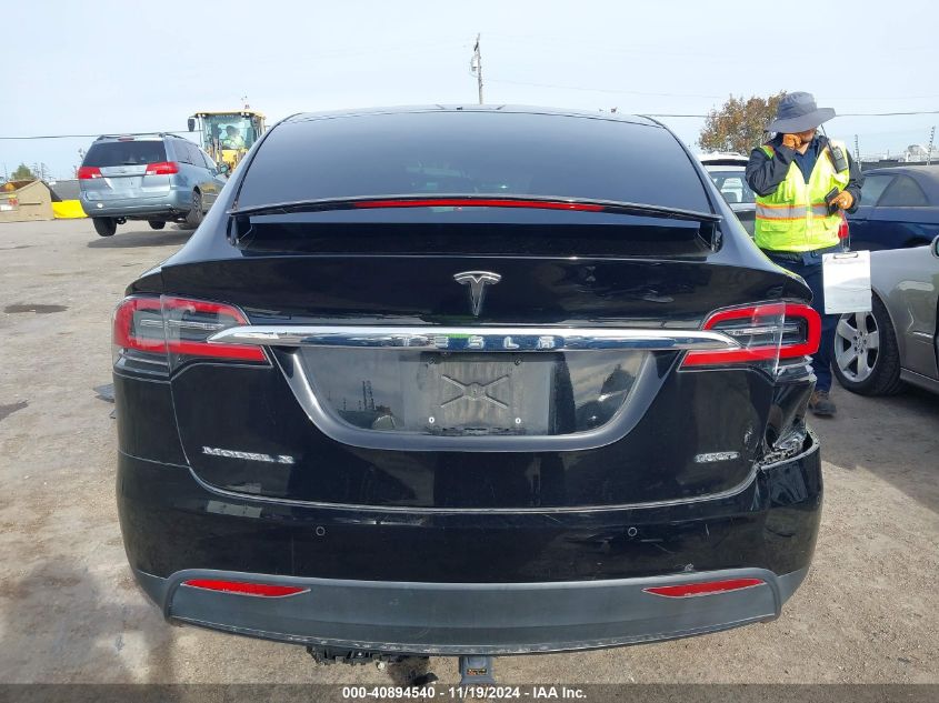 2018 Tesla Model X 100D/75D/P100D VIN: 5YJXCBE21JF140508 Lot: 40894540