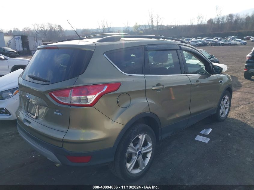 VIN 1FMCU9GX2EUA86237 2014 Ford Escape, SE no.4