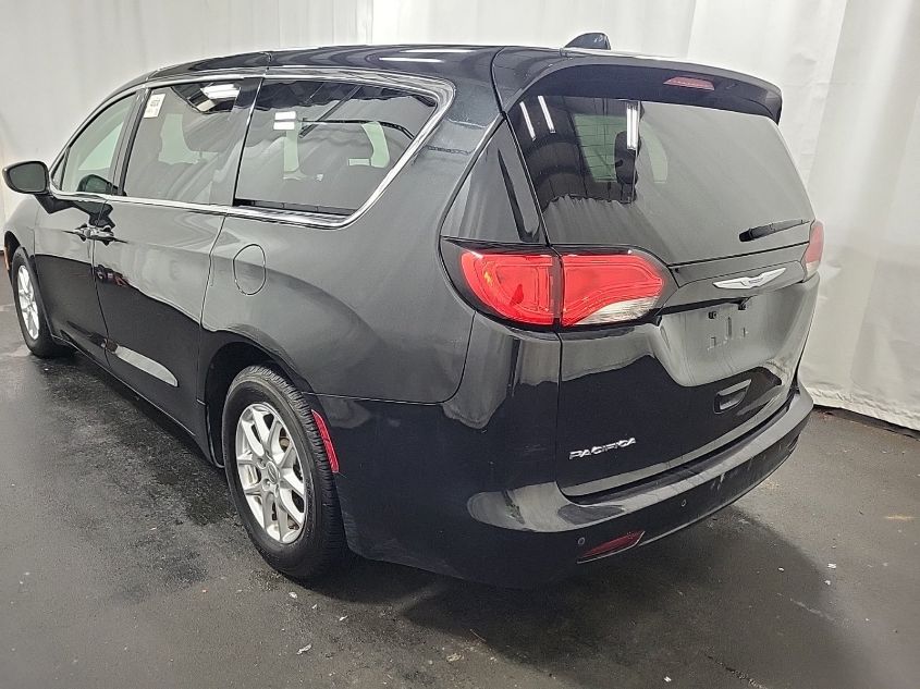 2019 Chrysler Pacifica Touring VIN: 2C4RC1DG5KR608892 Lot: 40894772