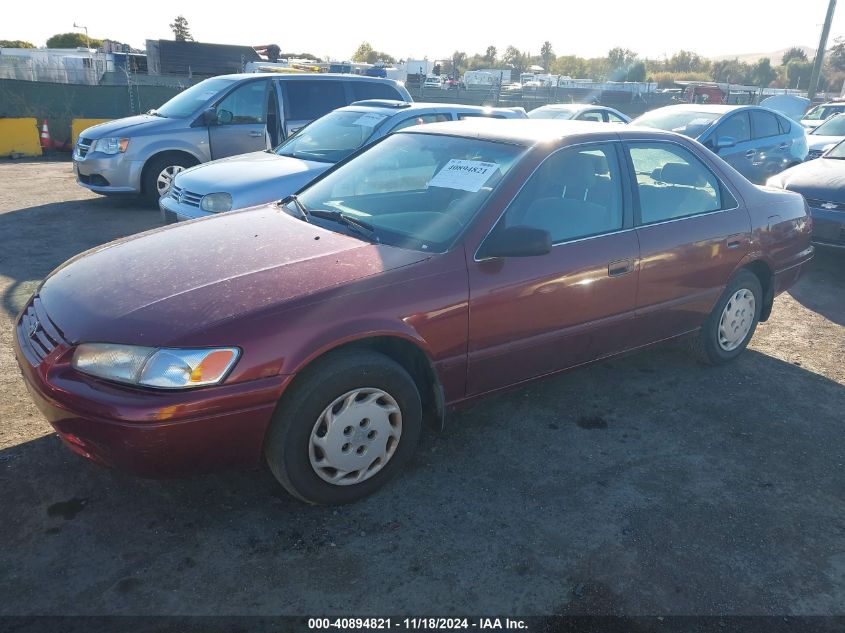 1999 Toyota Camry Le VIN: 4T1BG22K9XU523353 Lot: 40894821