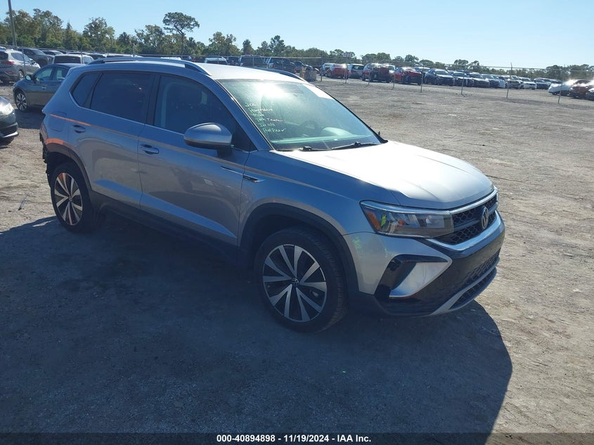 2022 VOLKSWAGEN TAOS