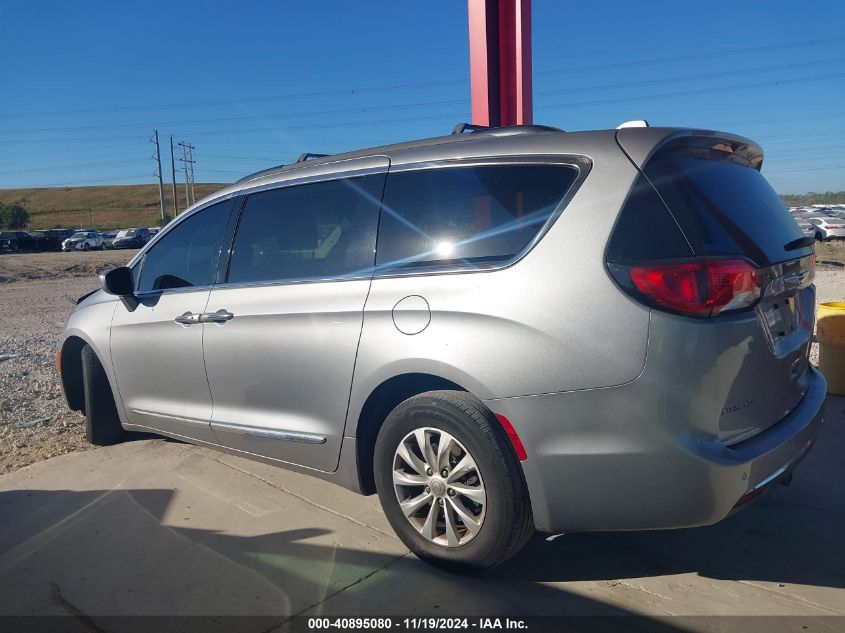 2017 Chrysler Pacifica Touring-L VIN: 2C4RC1BG4HR688715 Lot: 40895080