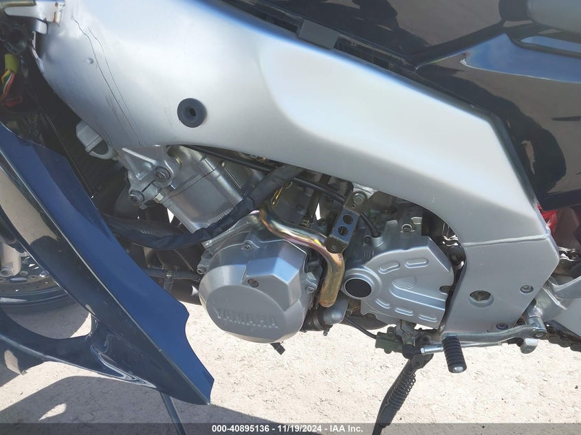 2002 Yamaha Yzf600 R VIN: JYA5AHE052A030159 Lot: 40895136