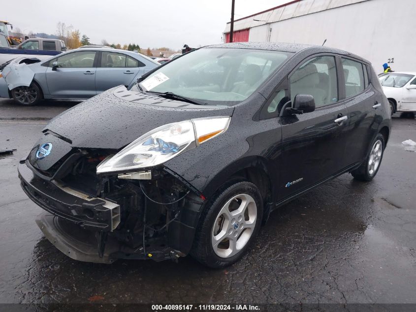 VIN 1N4AZ0CP2DC409324 2013 Nissan Leaf, SV no.2