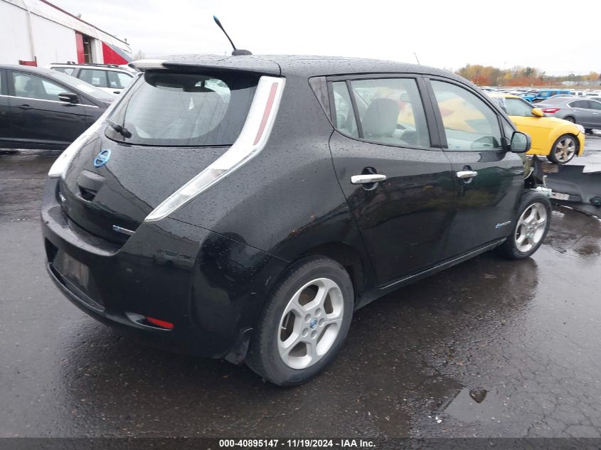 VIN 1N4AZ0CP2DC409324 2013 Nissan Leaf, SV no.4