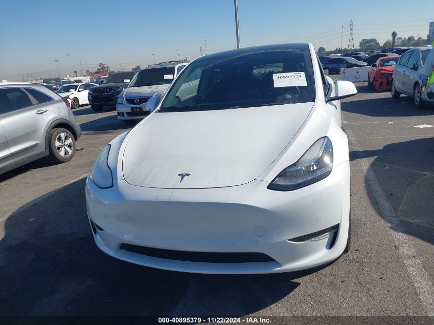 2022 Tesla Model Y Long Range Dual Motor All-Wheel Drive VIN: 7SAYGDEEXNF410746 Lot: 40895379