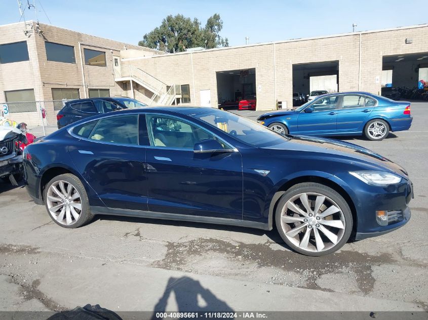 2013 Tesla Model S Performance VIN: 5YJSA1DP5DFP17035 Lot: 40895661