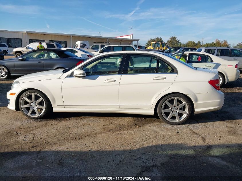 2014 Mercedes-Benz C 300 Luxury 4Matic/Sport 4Matic VIN: WDDGF8ABXEG250670 Lot: 40896128