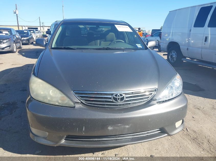 2005 Toyota Camry Xle VIN: 4T1BE32K95U945289 Lot: 40896144