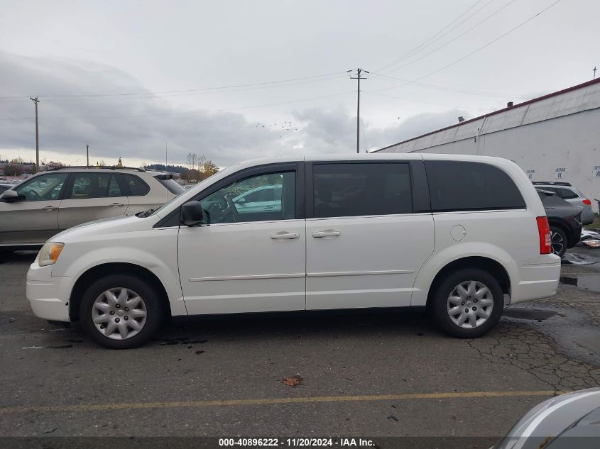 2010 Chrysler Town & Country Lx VIN: 2A4RR4DE7AR206377 Lot: 40896222