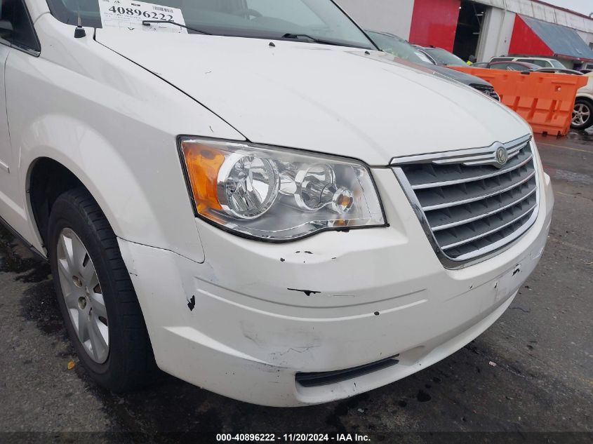 2010 Chrysler Town & Country Lx VIN: 2A4RR4DE7AR206377 Lot: 40896222