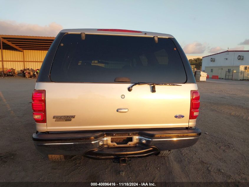 1999 Ford Expedition Eddie Bauer/Xlt VIN: 1FMRU1766XLB63557 Lot: 40896416