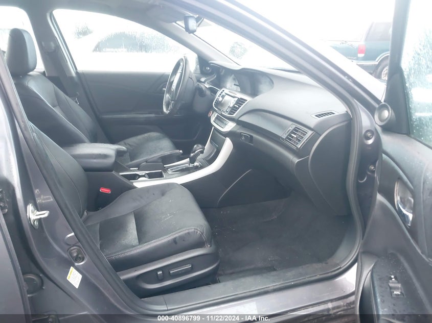 2015 HONDA ACCORD VIN: 1HGCR2F81FA087522