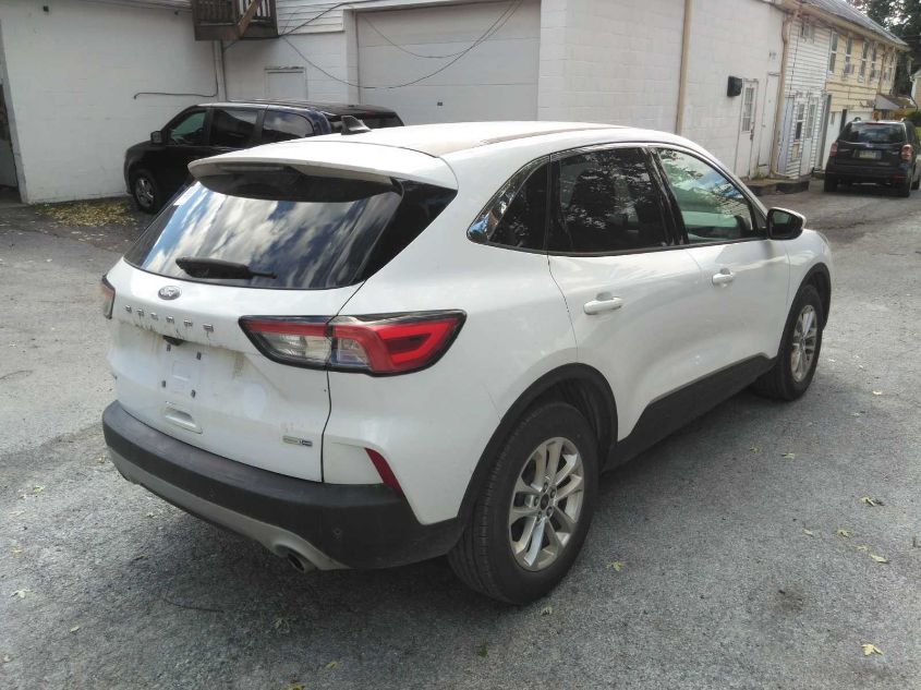 2020 Ford Escape Se VIN: 1FMCU9G69LUB14829 Lot: 40897043