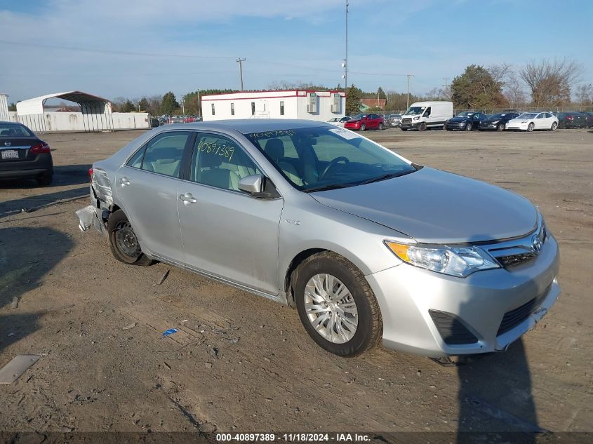 2014 Toyota Camry, Hybrid LE