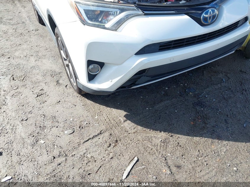 2018 TOYOTA RAV4 HYBRID LIMITED VIN: JTMDJREV3JD229631